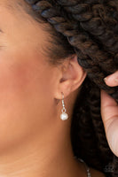Knockout Queen - White Pearl Bling Necklace Paparazzi Accessories