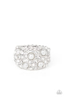 Gatsbys Girl - White Ring Paparrazi Accessories